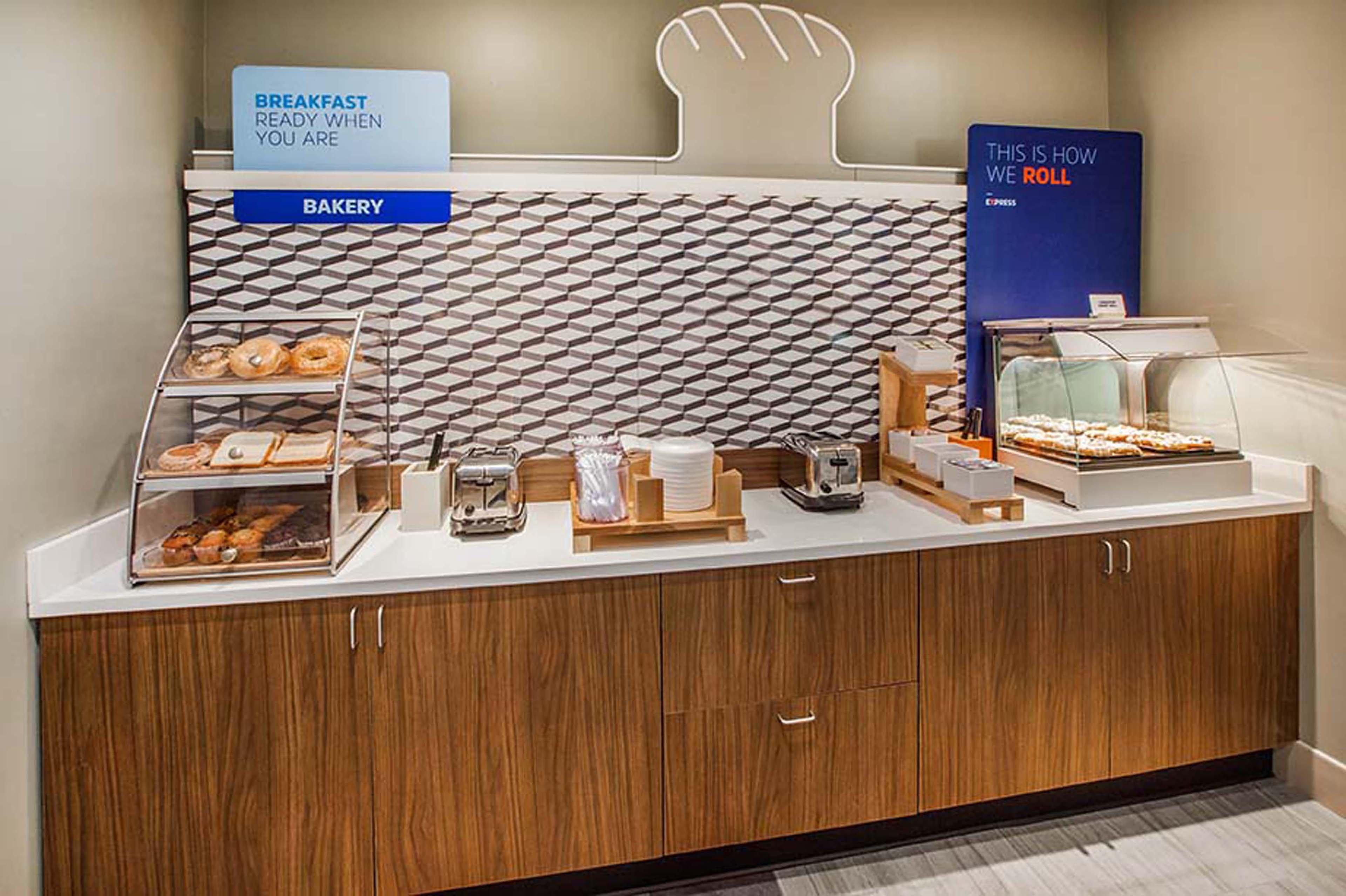 Holiday Inn Express & Suites Amarillo By Ihg Εξωτερικό φωτογραφία